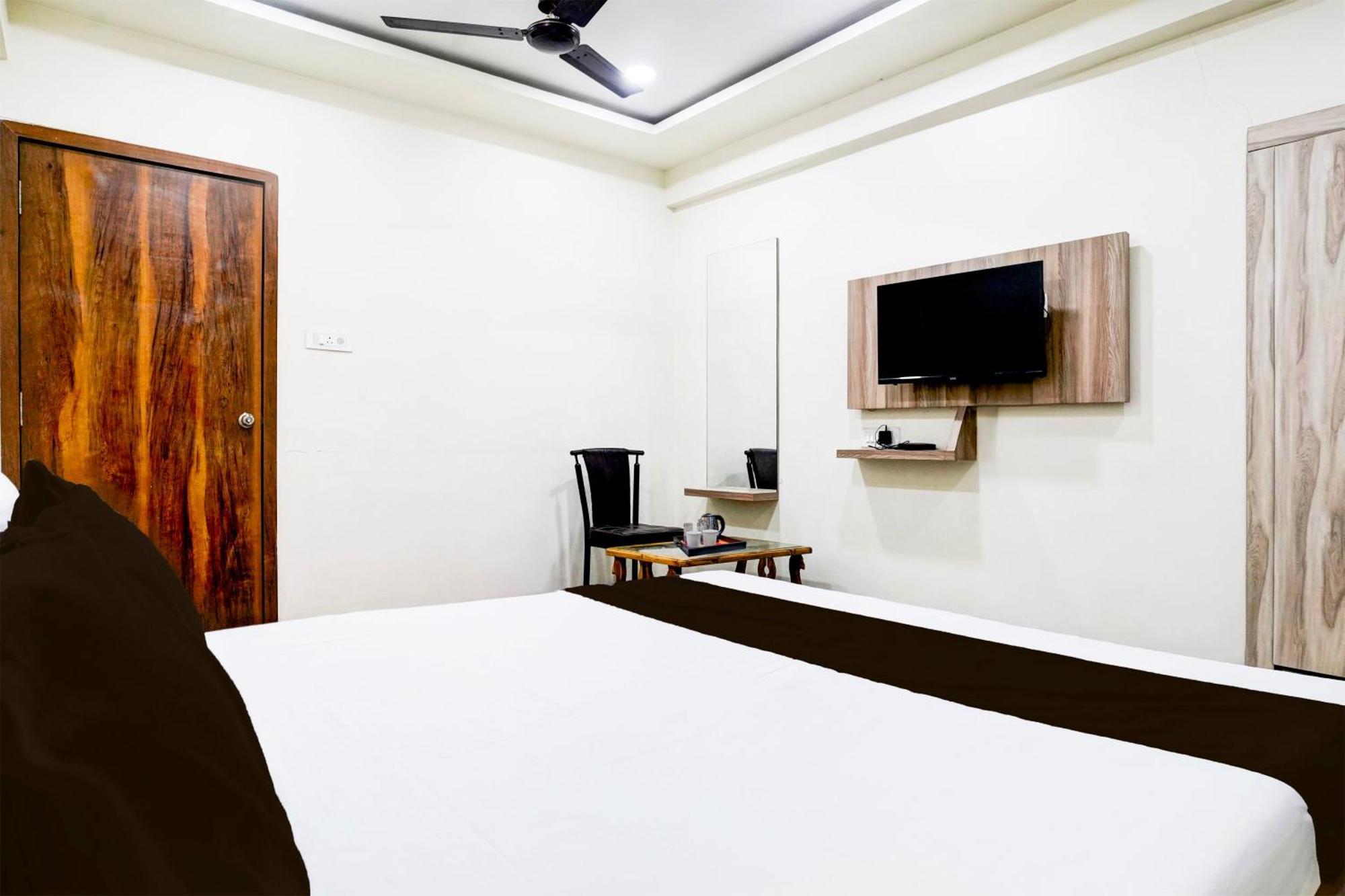 Super Hotel O Dombivali Formerly Pk Lodging Dombivli Zewnętrze zdjęcie